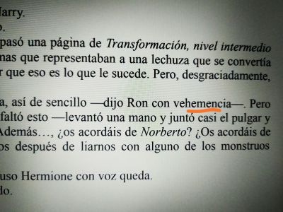 Dijo con Vehemencia
Dijo con Vehemencia

1. adj. Que tiene una fuerza impetuosa. Un discurso vehemente.

2. adj. Ardiente y lleno de pasión.

3. adj. Dicho de una persona: Que obra de forma irreflexiva, dejándose llevar por los impulsos.

indicios vehementes
Keywords: dijo