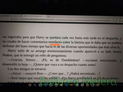 Mordaces
Comentarios mordaces.
.
Que es crítico, tiene ironía aguda y malintencionada.
"por medio del relato, la protagonista perfila un mordaz análisis de sectores concretos de la sociedad del momento"
2.
[persona] Que critica con ironía aguda y malintencionada.
"un periodista mordaz"
Keywords: apariencia