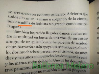 escudilla
una escudilla de hojalata

1. f. Vasija ancha y de forma de una media esfera, que se usa comúnmente para servir en ella la sopa y el caldo.
Keywords: vaso;cocina;comer;medieval;viejo;sopa;vasija