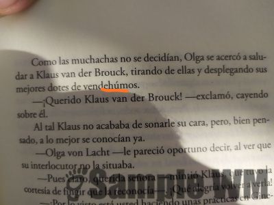 vendehumos
desplegando sus mejores dotes de vendehumos
Keywords: insulto;timar;timador;engañar