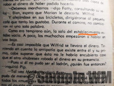 establecimiento
La sala del establecimiento estaba vacía
Keywords: Blyton;Enid;bar;tienda;casa;taberna