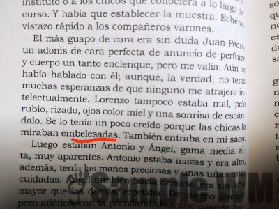 atontada enamorada miro mirar cara
