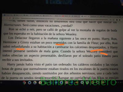resentidos refunfuñar desparejados
estaban un poco resentidos con la familia Fluer
subió refunfuñando a la habitación, a cambiarse los calcetines desparejados
Keywords: sentimiento;discusión;ropa;calcetines;pareja